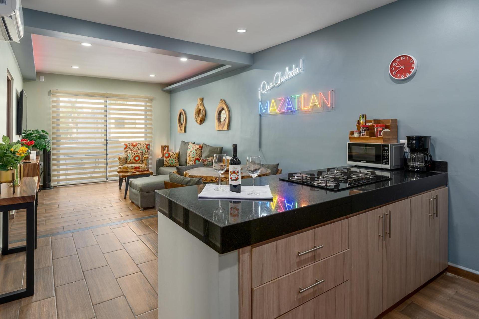 מזטלן New & Comfy, 5 Star Area, Walk 2 Beach, Pool, Views, King Bed מראה חיצוני תמונה